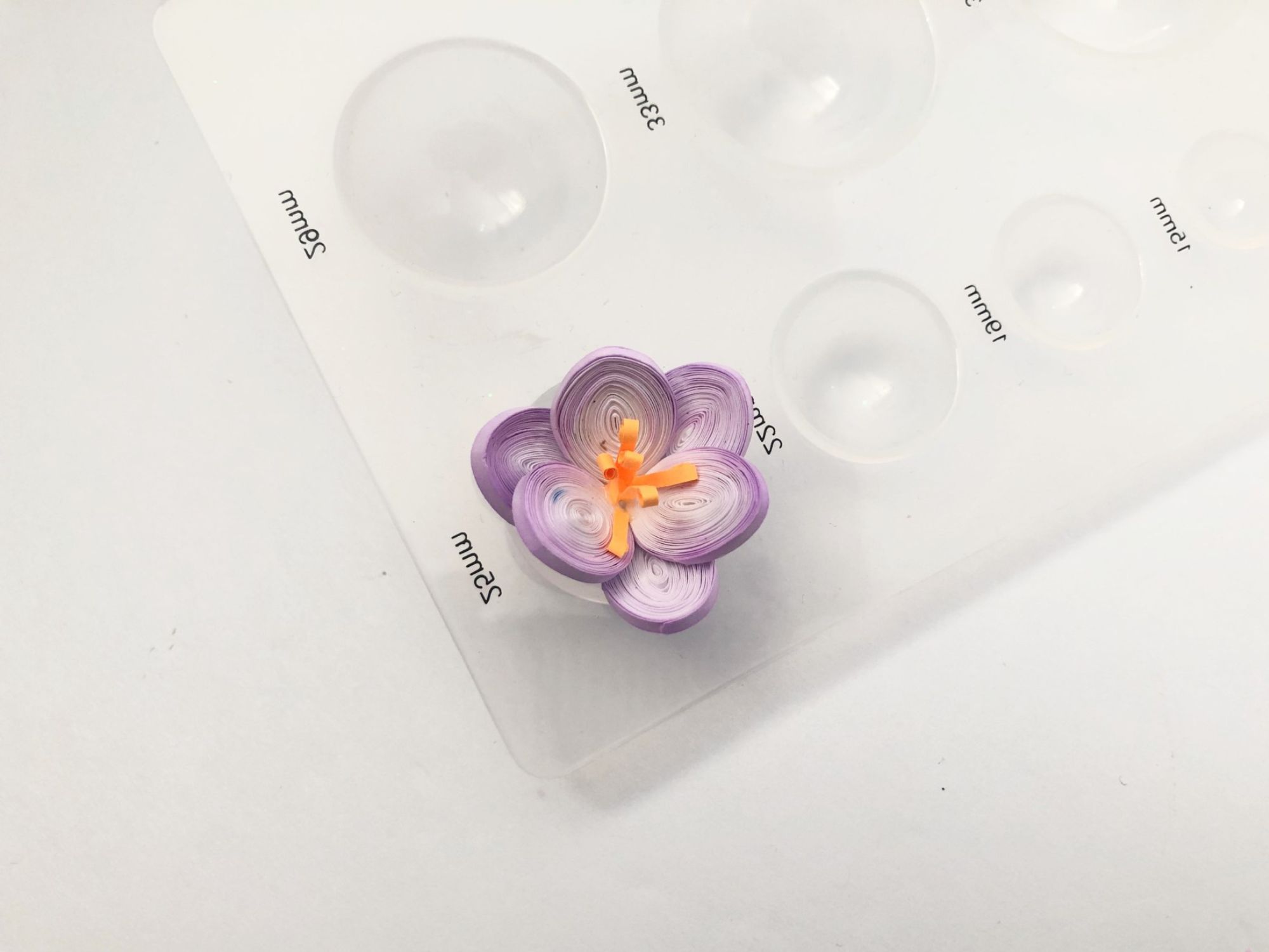 Hướng dẫn làm cành hoa bằng nghệ thuật quilling