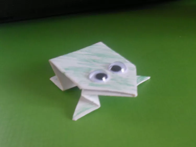 Cách gấp ếch nhảy Origami - món đồ chơi vui nhộn, thú vị
